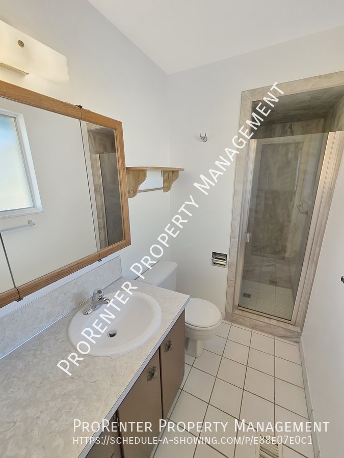 Spacious 4 Bed, 3 Bath Clinton Home property image