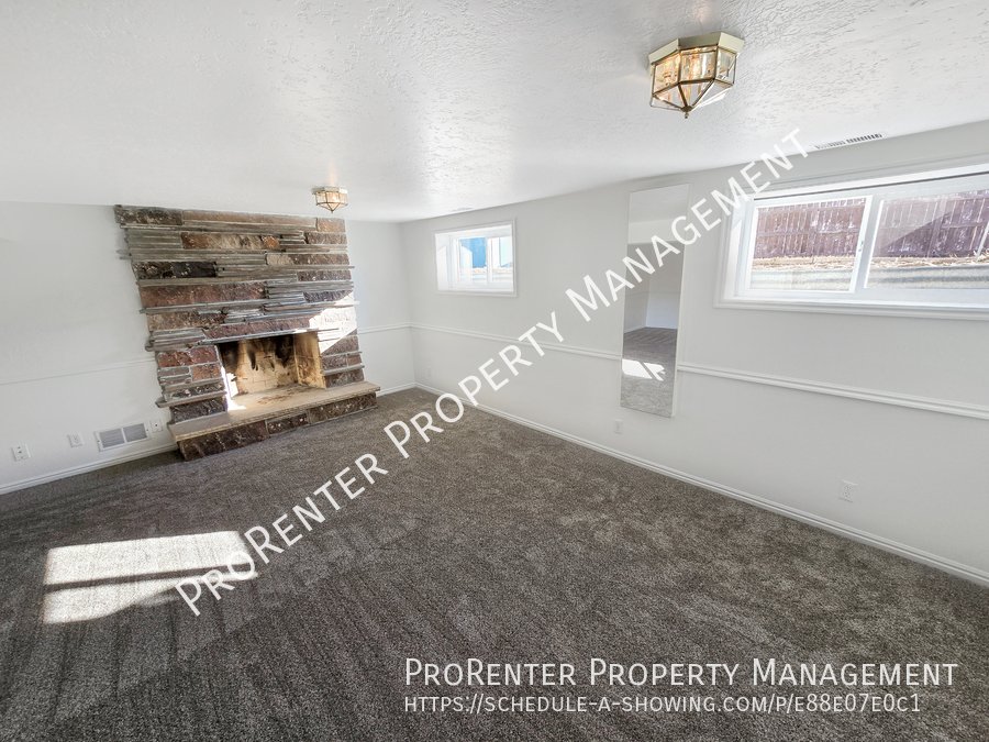 Spacious 4 Bed, 3 Bath Clinton Home property image