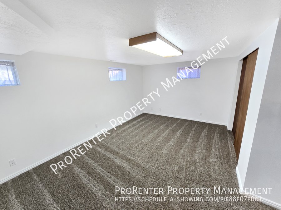 Spacious 4 Bed, 3 Bath Clinton Home property image