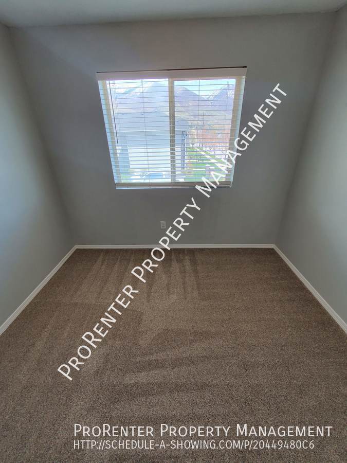 Two Story 3 Bed, 2.5 Centerville Home property image