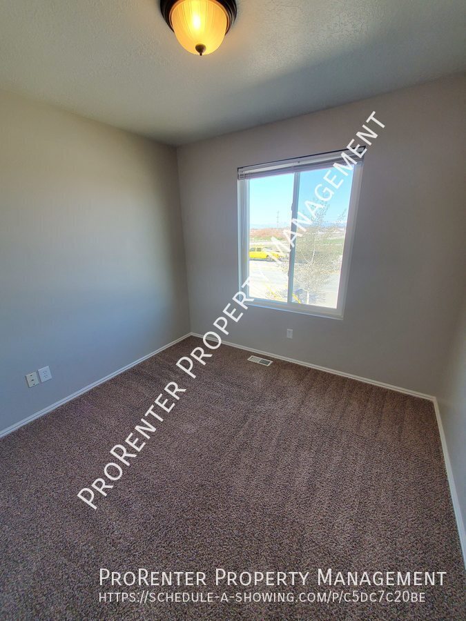 Updated 4 Bed, 2 Bath Roy Home property image