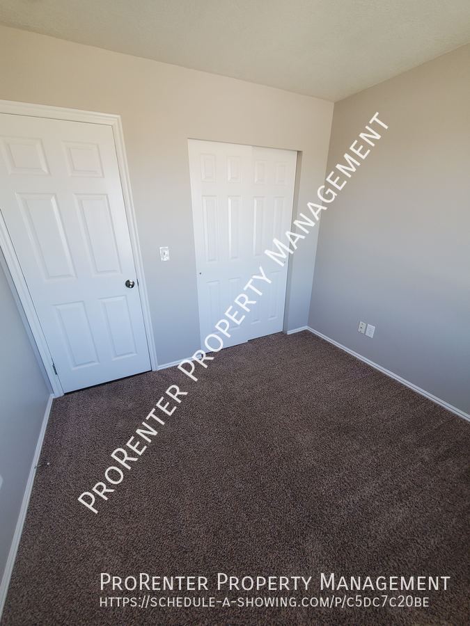 Updated 4 Bed, 2 Bath Roy Home property image