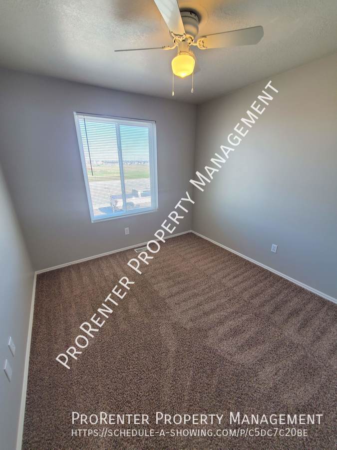 Updated 4 Bed, 2 Bath Roy Home property image