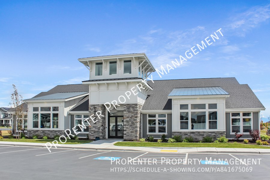 Like New 3 Bed, 2.5 Bath Syracuse Home property image
