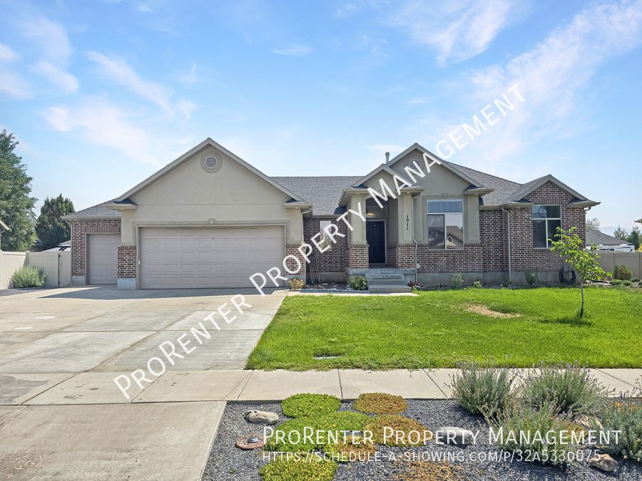 Spacious 6 Bed, 3.5 Bath Syracuse Home property image