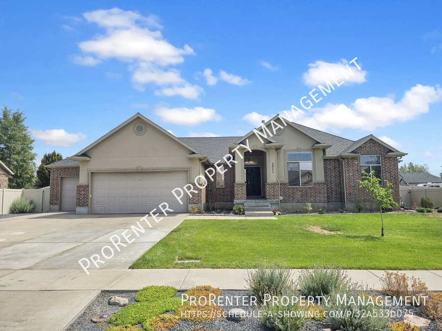 Spacious 6 Bed, 3.5 Bath Syracuse Home property image