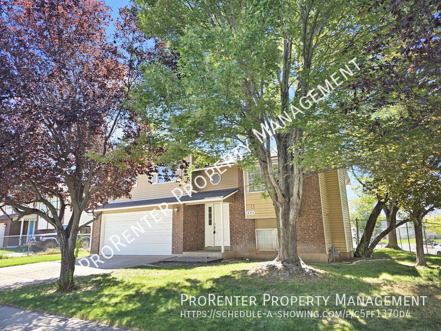 Updated 4 Bed, 2 Bath Clearfield Home property image
