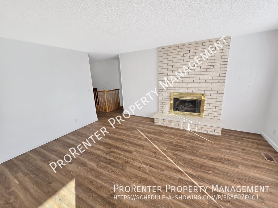 Spacious 4 Bed, 3 Bath Clinton Home property image