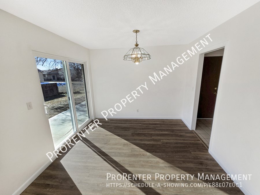 Spacious 4 Bed, 3 Bath Clinton Home property image