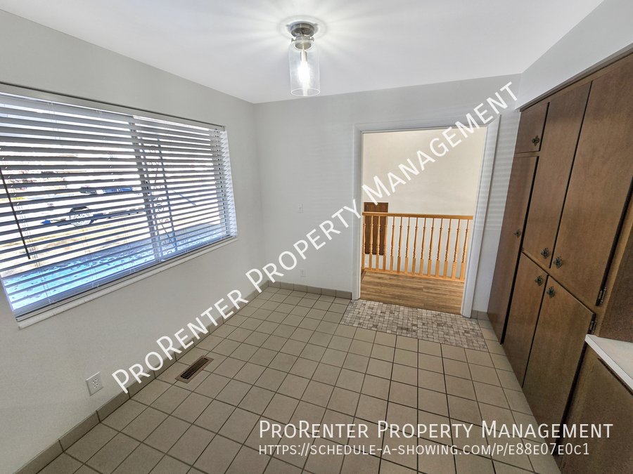 Spacious 4 Bed, 3 Bath Clinton Home property image