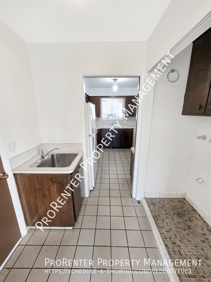 Spacious 4 Bed, 3 Bath Clinton Home property image
