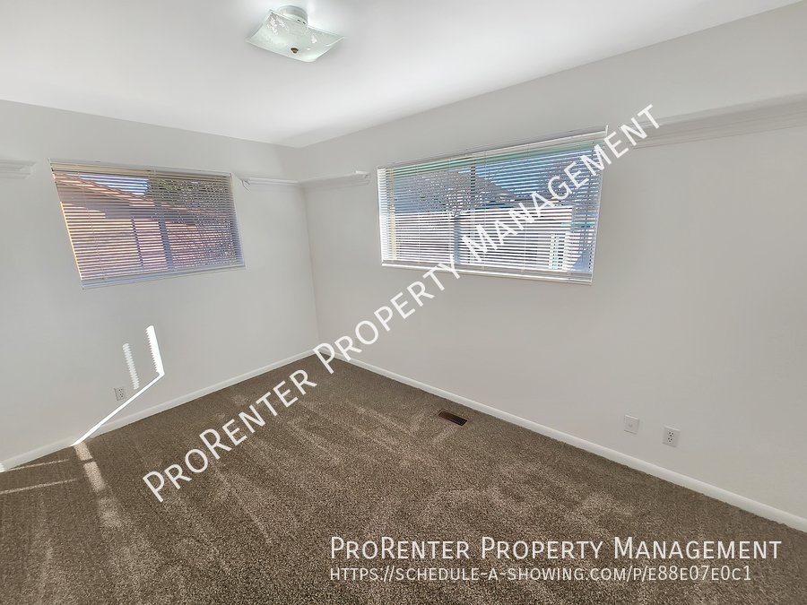 Spacious 4 Bed, 3 Bath Clinton Home property image