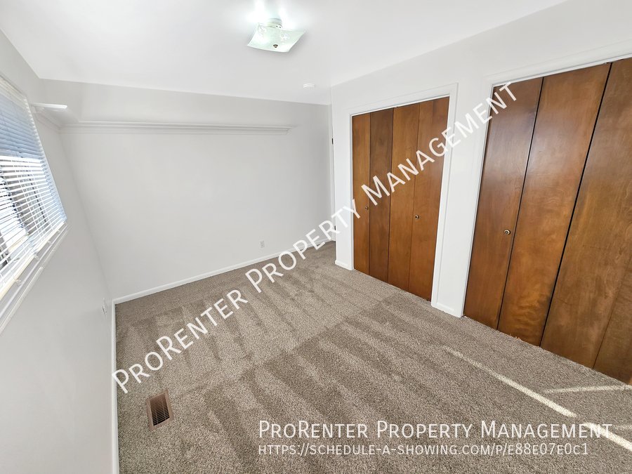 Spacious 4 Bed, 3 Bath Clinton Home property image