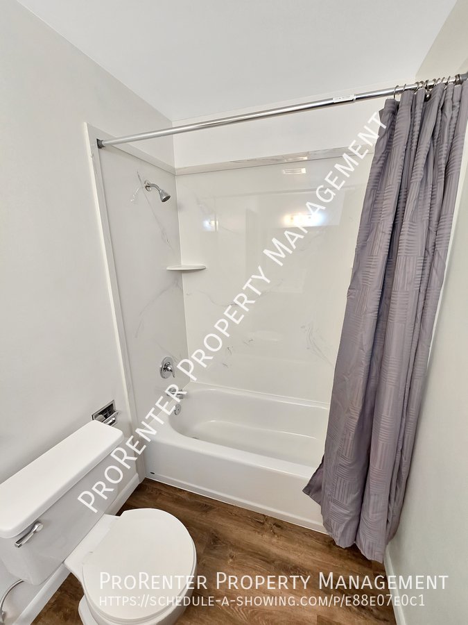 Spacious 4 Bed, 3 Bath Clinton Home property image
